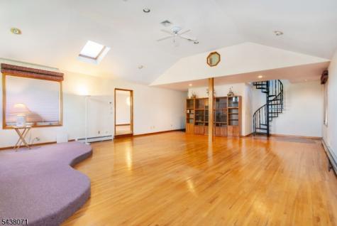 25 Wood Chase Lane Kinnelon NJ 07405