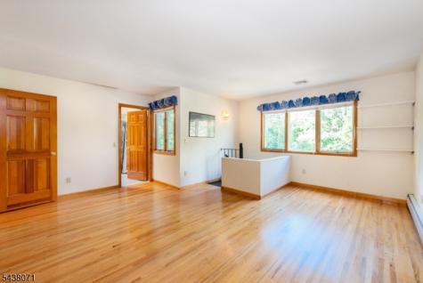 25 Wood Chase Lane Kinnelon NJ 07405