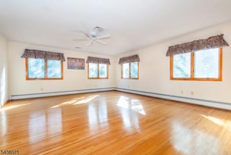 25 Wood Chase Lane Kinnelon NJ 07405