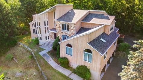 25 Wood Chase Lane Kinnelon NJ 07405