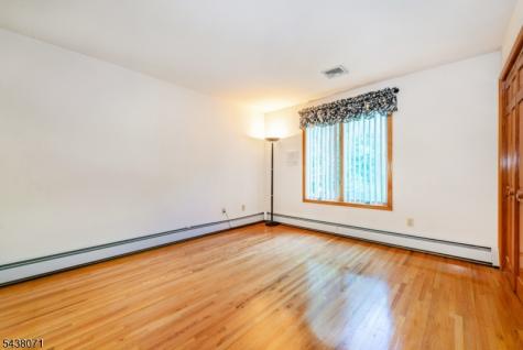25 Wood Chase Lane Kinnelon NJ 07405