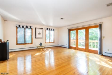 25 Wood Chase Lane Kinnelon NJ 07405