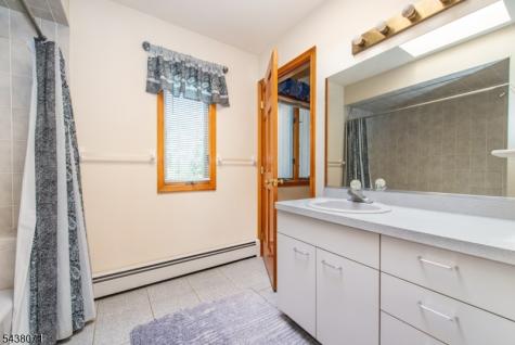 25 Wood Chase Lane Kinnelon NJ 07405
