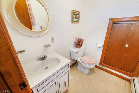 25 Wood Chase Lane Kinnelon NJ 07405
