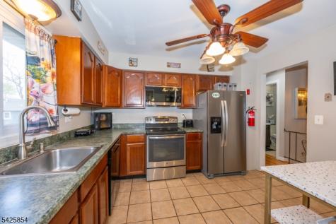 44 Fordham Trail Hopatcong NJ 07843