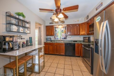 44 Fordham Trail Hopatcong NJ 07843
