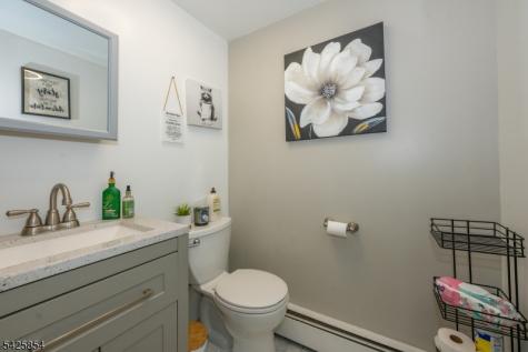 44 Fordham Trail Hopatcong NJ 07843