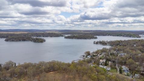 44 Fordham Trail Hopatcong NJ 07843