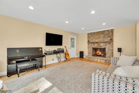 64 Dogwood Terrace Long Hill NJ 07946