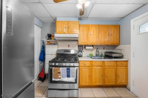 627 Britton Street Elizabeth NJ 07202