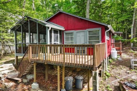188 Longwood Lake Jefferson NJ 07438