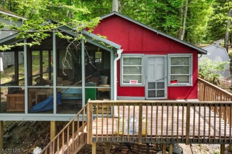 188 Longwood Lake Jefferson NJ 07438
