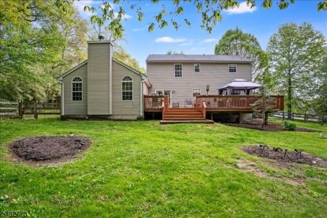 4 Pembrook Court Liberty NJ 07838