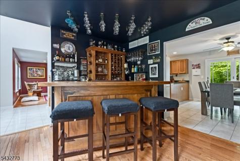 4 Pembrook Court Liberty NJ 07838
