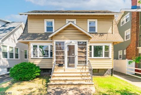 68 Richelieu Place Newark NJ 07106