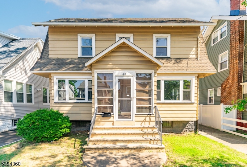 68 Richelieu Place Newark NJ 07106