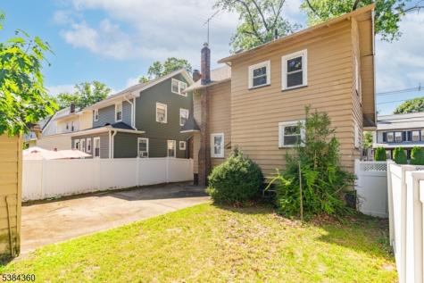 68 Richelieu Place Newark NJ 07106