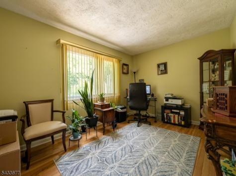 1255 Tuxedo Square Teaneck NJ 07666