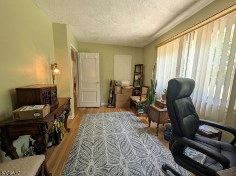 1255 Tuxedo Square Teaneck NJ 07666