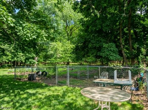 1255 Tuxedo Square Teaneck NJ 07666
