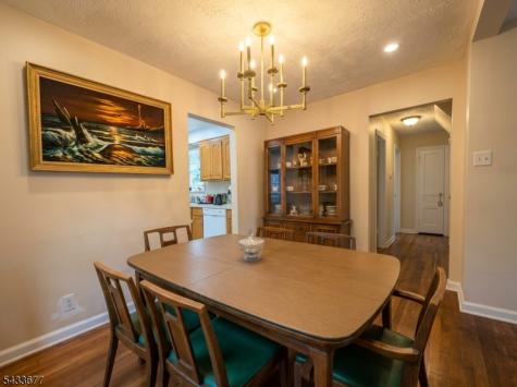 1255 Tuxedo Square Teaneck NJ 07666