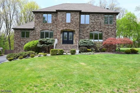 43 Lisa Court North Haledon NJ 07508