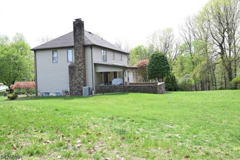 43 Lisa Court North Haledon NJ 07508