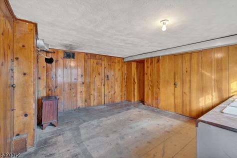 83 Lakeview Avenue Ringwood NJ 07456