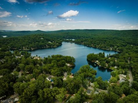 83 Lakeview Avenue Ringwood NJ 07456