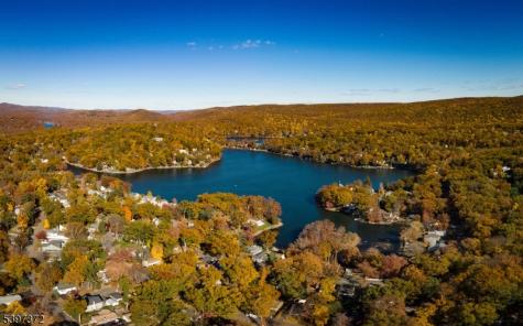 83 Lakeview Avenue Ringwood NJ 07456