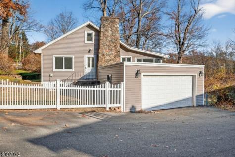 83 Lakeview Avenue Ringwood NJ 07456