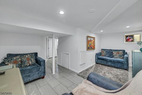 277 Madison Avenue Clifton NJ 07011