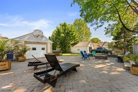 8 Garry Street Manville NJ 08835