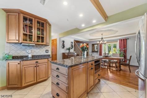 8 Garry Street Manville NJ 08835