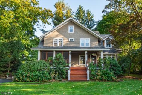 100 Lake Drive Mountain Lakes NJ 07046