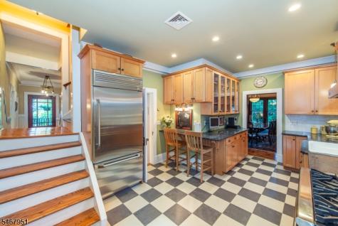 100 Lake Drive Mountain Lakes NJ 07046