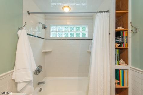 100 Lake Drive Mountain Lakes NJ 07046