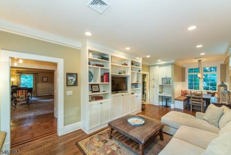 100 Lake Drive Mountain Lakes NJ 07046