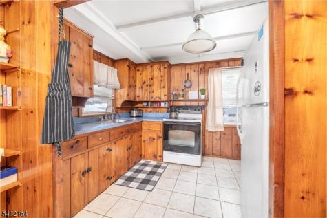 10 Lake Shore Road Hardyston NJ 07460