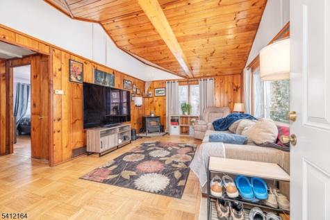 10 Lake Shore Road Hardyston NJ 07460