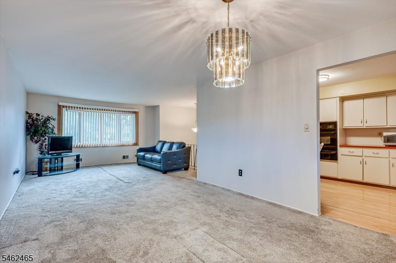 437 Evona Avenue Piscataway NJ 08854