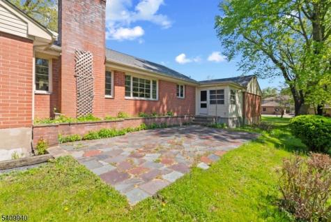 52 Waughaw Road Montville NJ 07082