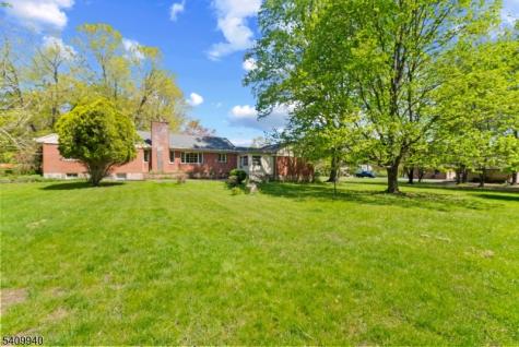 52 Waughaw Road Montville NJ 07082