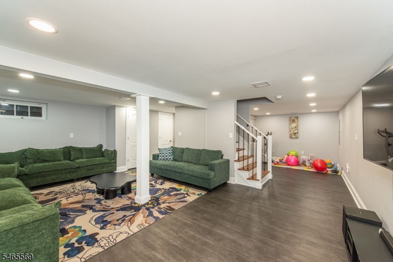 767 Hemlock Road Union NJ 07083