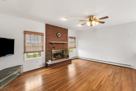 14 Lakeview Terrace Sussex NJ 07461