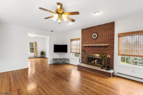 14 Lakeview Terrace Sussex NJ 07461