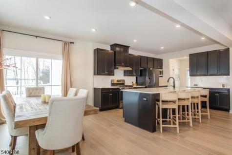 37 Esposito Lane Roxbury NJ 07850