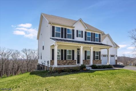 37 Esposito Lane Roxbury NJ 07850