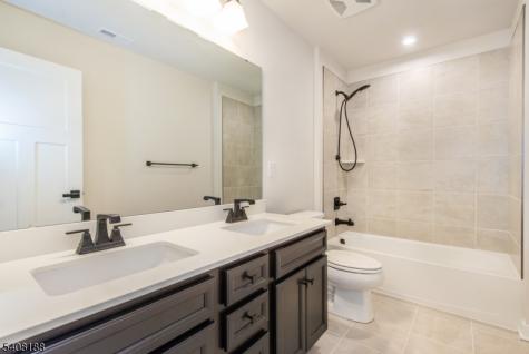 37 Esposito Lane Roxbury NJ 07850