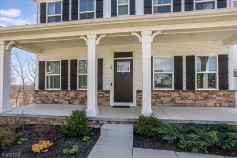 37 Esposito Lane Roxbury NJ 07850